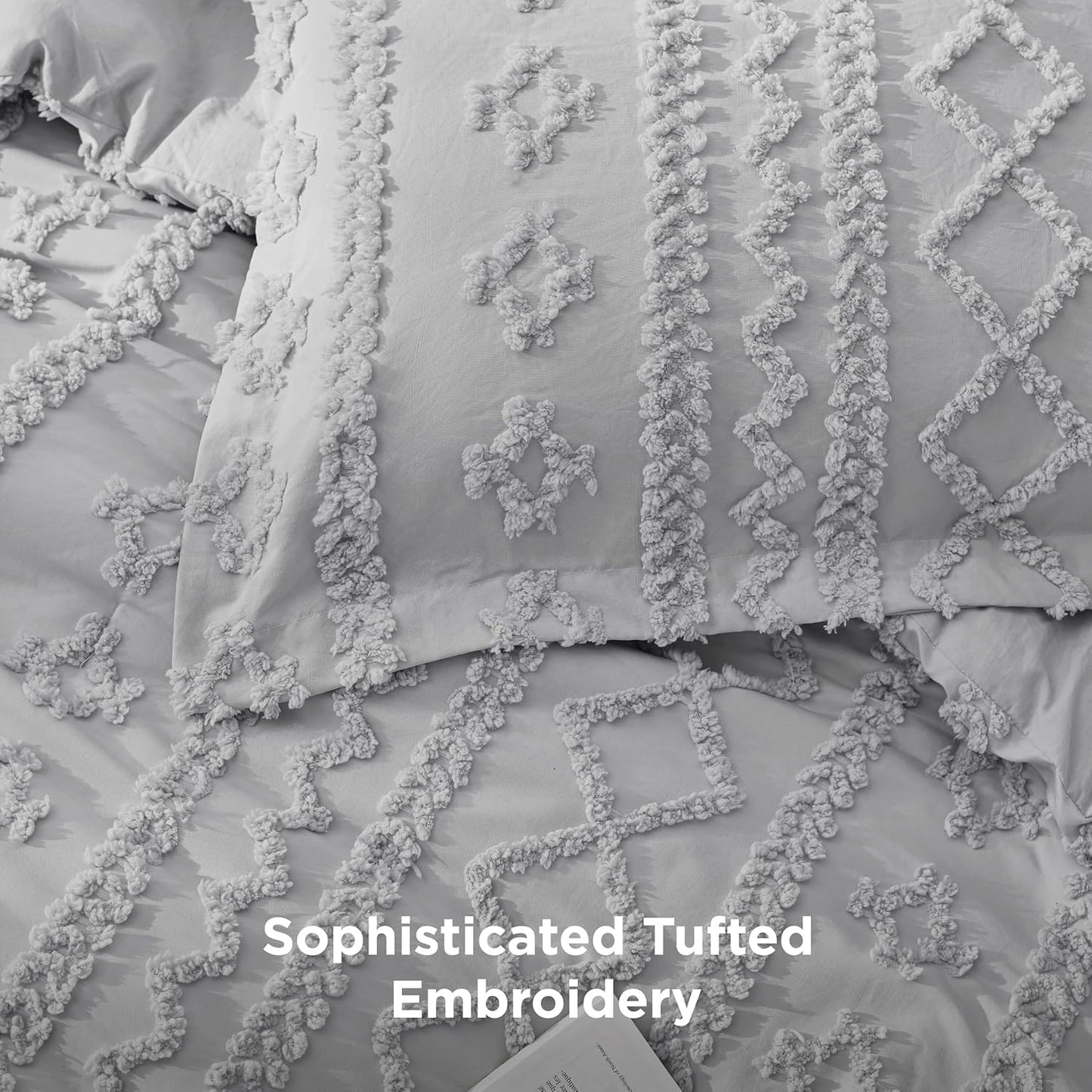 Tufted Boho Comforter Set King Size - Light Grey Boho Bed Set, Gentlesoft™ 3 Pieces Farmhouse Shabby Chic Embroidery Bedding, Gifts for Woman, Soft Jacquard King Comforter for All Seasons